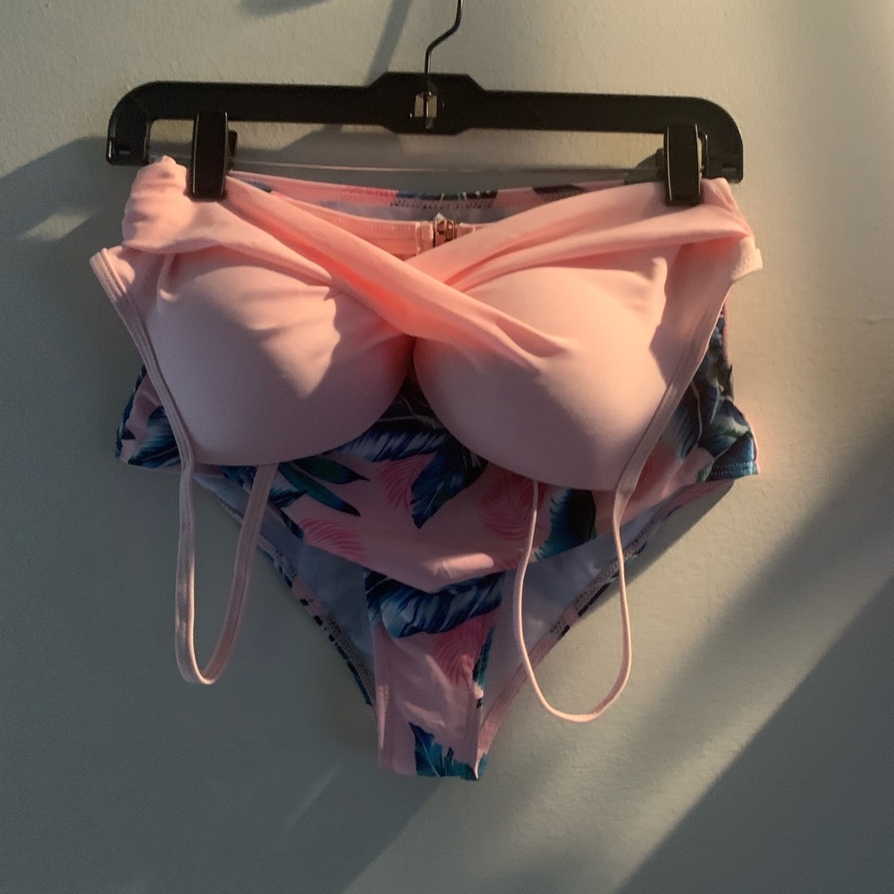 Bathing suit